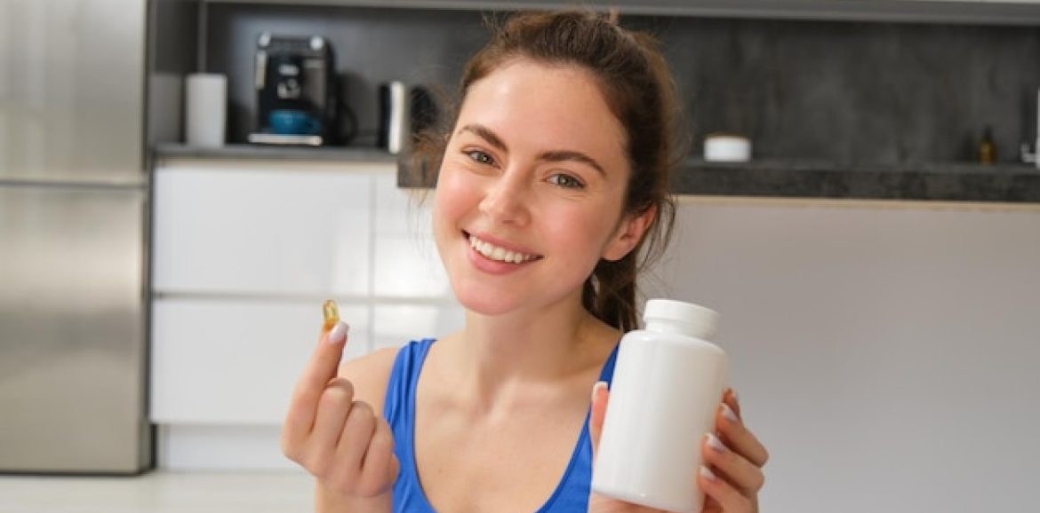 Compléments alimentaires pour femmes : les essentiels pour rester en forme au quotidien