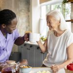 Aide à domicile : un soutien précieux pour les familles